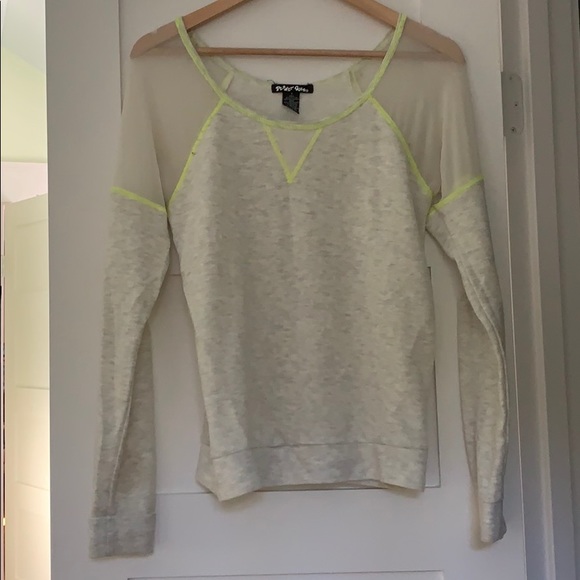 Cream top with neon borders - Picture 1 of 3